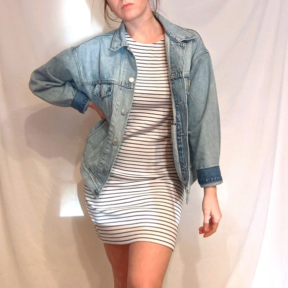 H&M Dresses & Skirts - H&M Black and White Striped Bodycon Dress